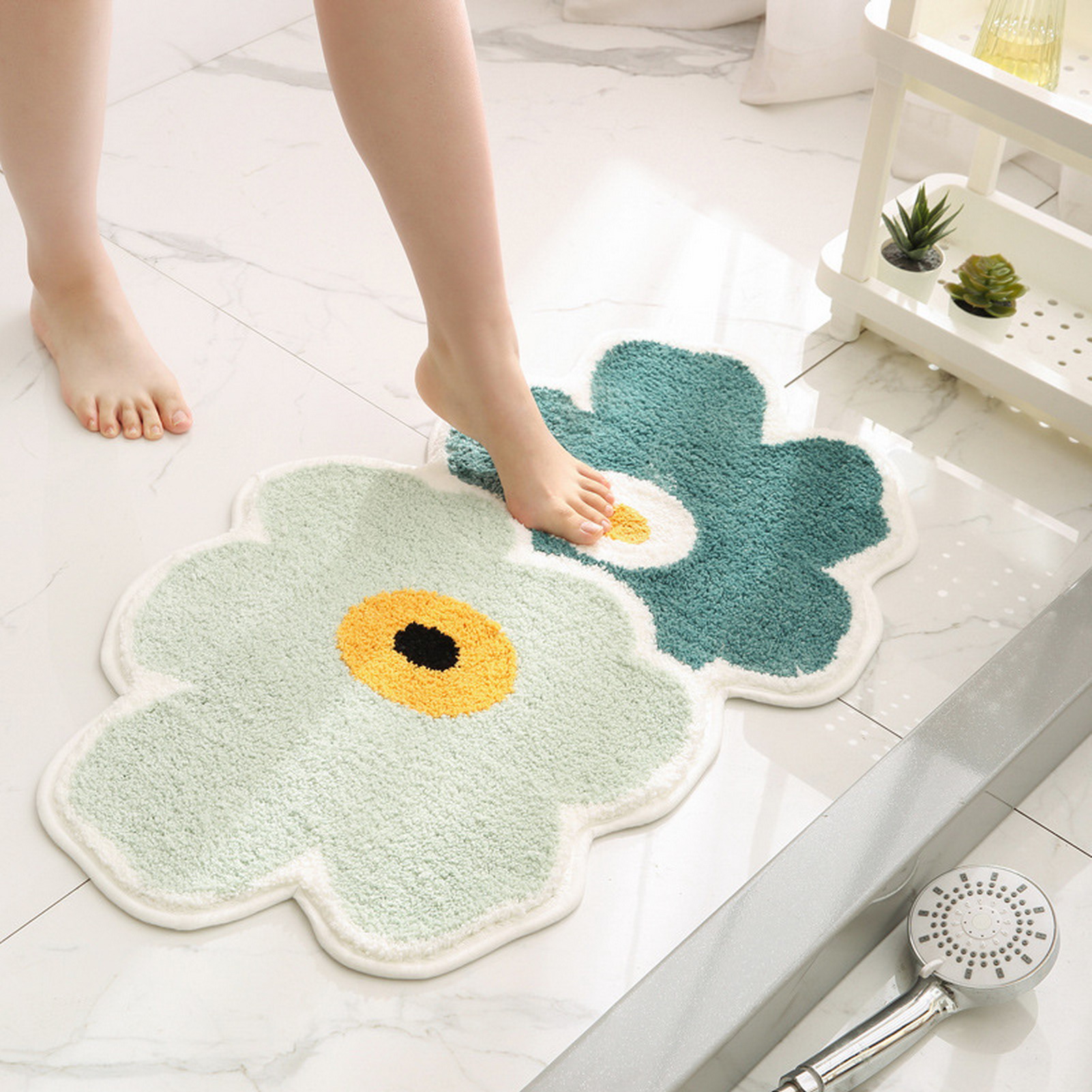 Bodenteppich, rutschfest, feine Textur, dekoratives Blumendesign, funktionell, gut saugfähig, ultraweich, süßer, floraler Boden-Badezimmerteppich, Heimbedarf_voghion.com